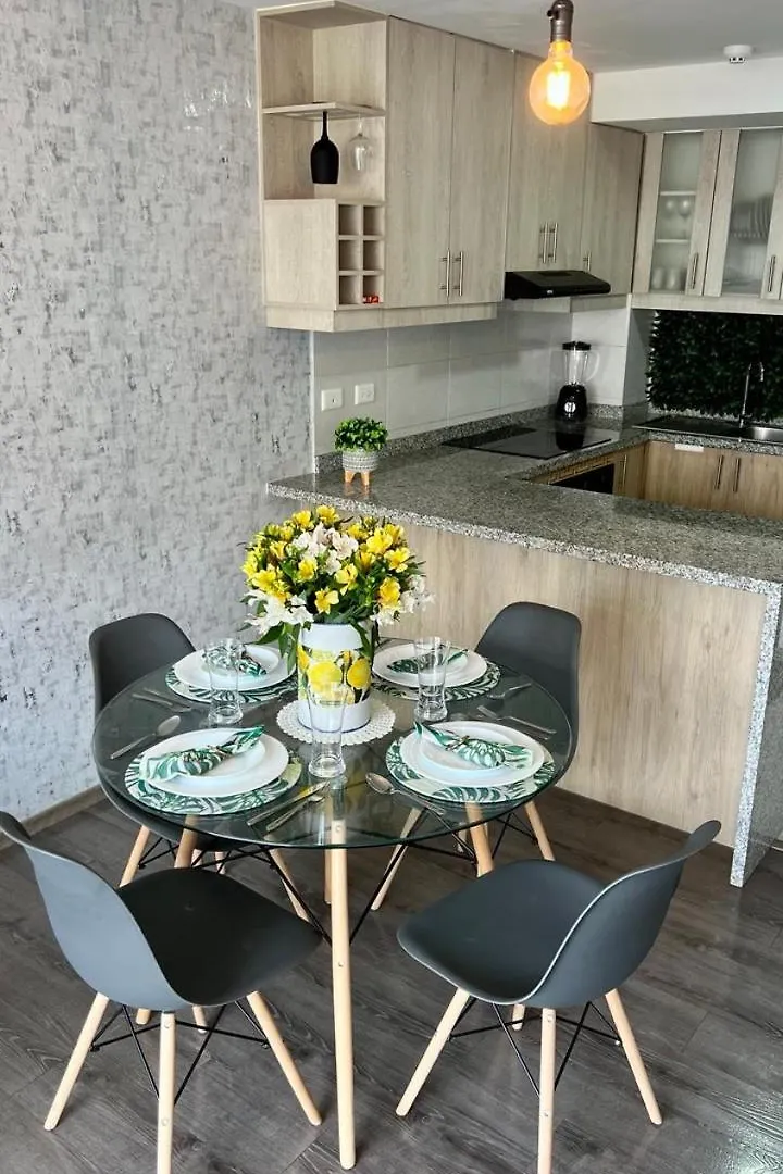 Apartamento Cerca De Solca Y Embajada Americana Quito